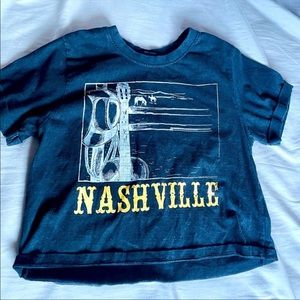 Women’s cropped Nashville tee in a size XS